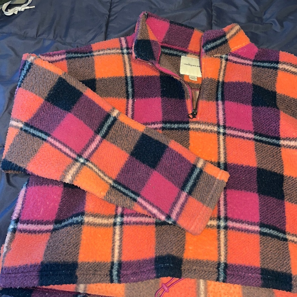 Comfy American Eagle Quarter Zip Jacket